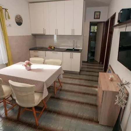 Sarita 3* Bobovisca